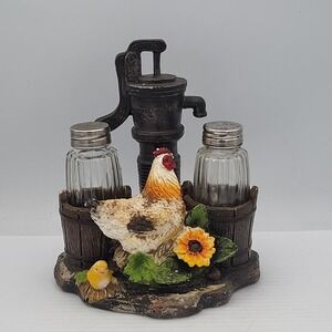 DWK 2015 Rooster Water Pump Chicken Salt & Pepper Holders Country Farmhouse